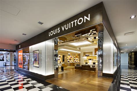 bloomingdale's louis vuitton